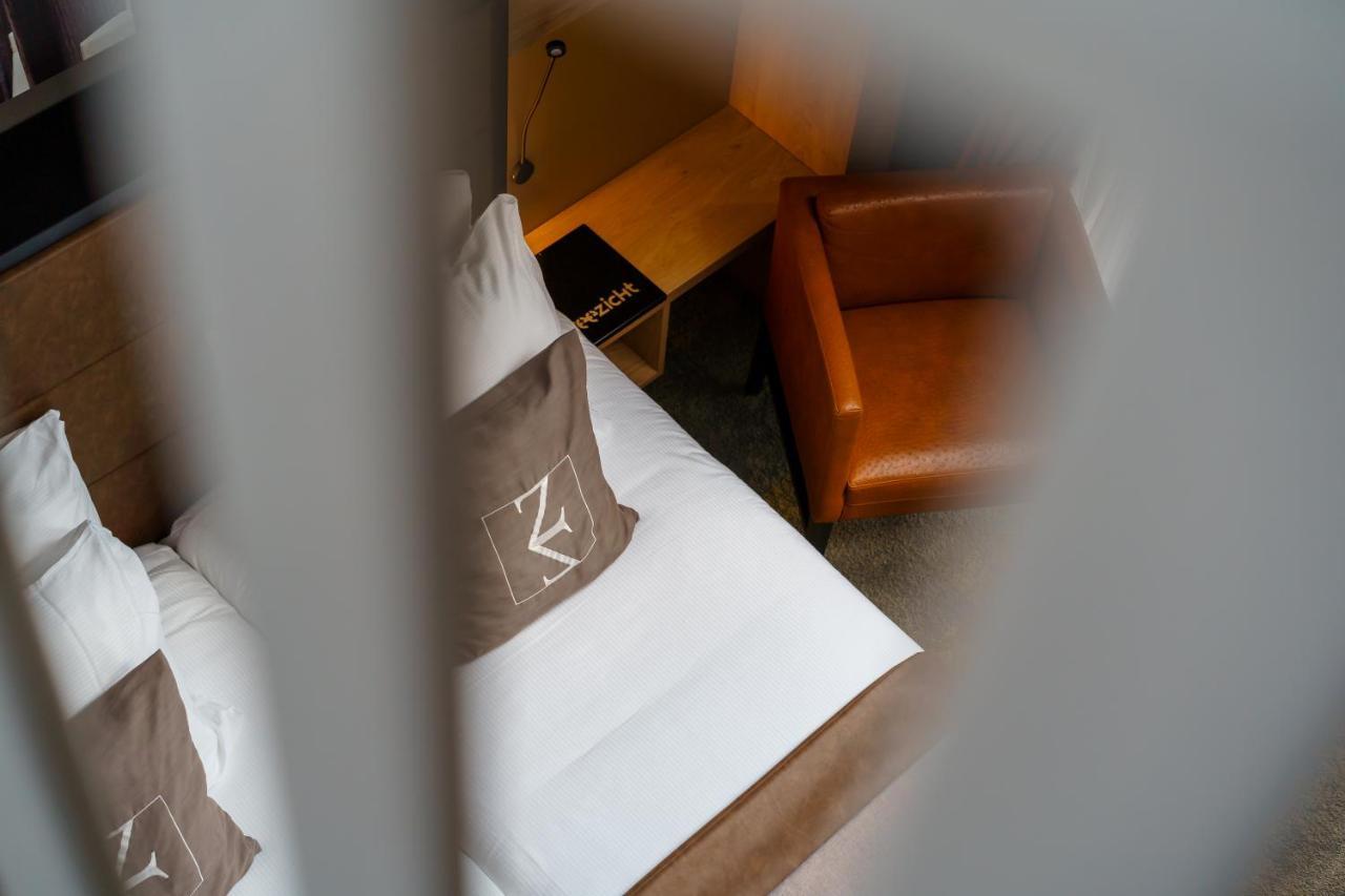 Hotel Zeezicht Vlieland Esterno foto