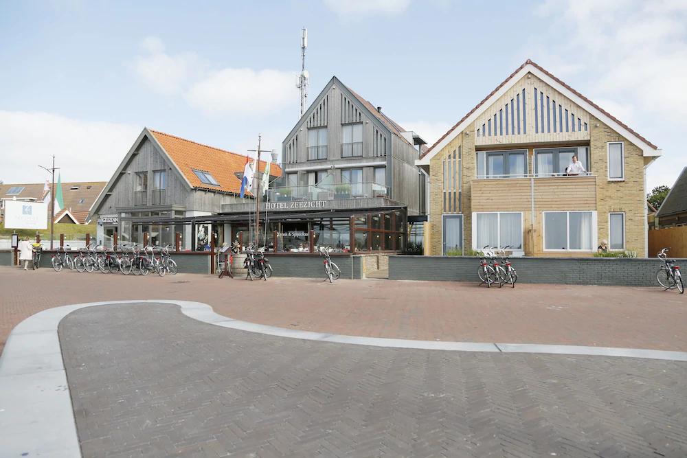 Hotel Zeezicht Vlieland Esterno foto